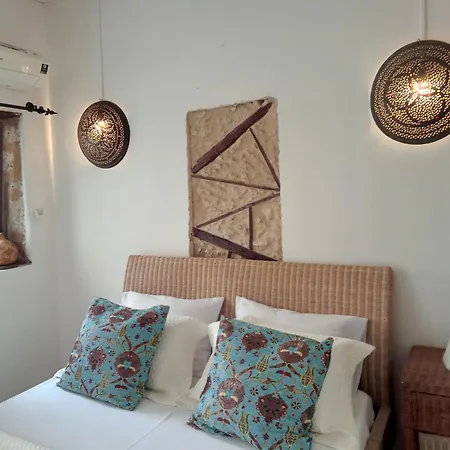 The Little Stone House - Kuecuek Tas Ev Hotel Kyrenia (Northern Cyprus)